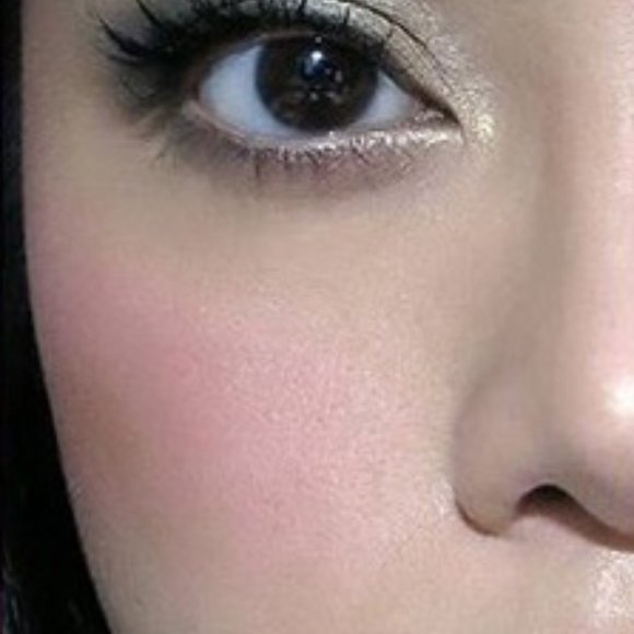 Last One! NARS Blush Duo "HUNGRY HEART & DESIRE" - Picture 2 of 6